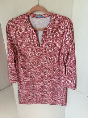 NEW J. McLaughlin Catalina Tunic Top Red Geometric Print Golf Country club Sz M